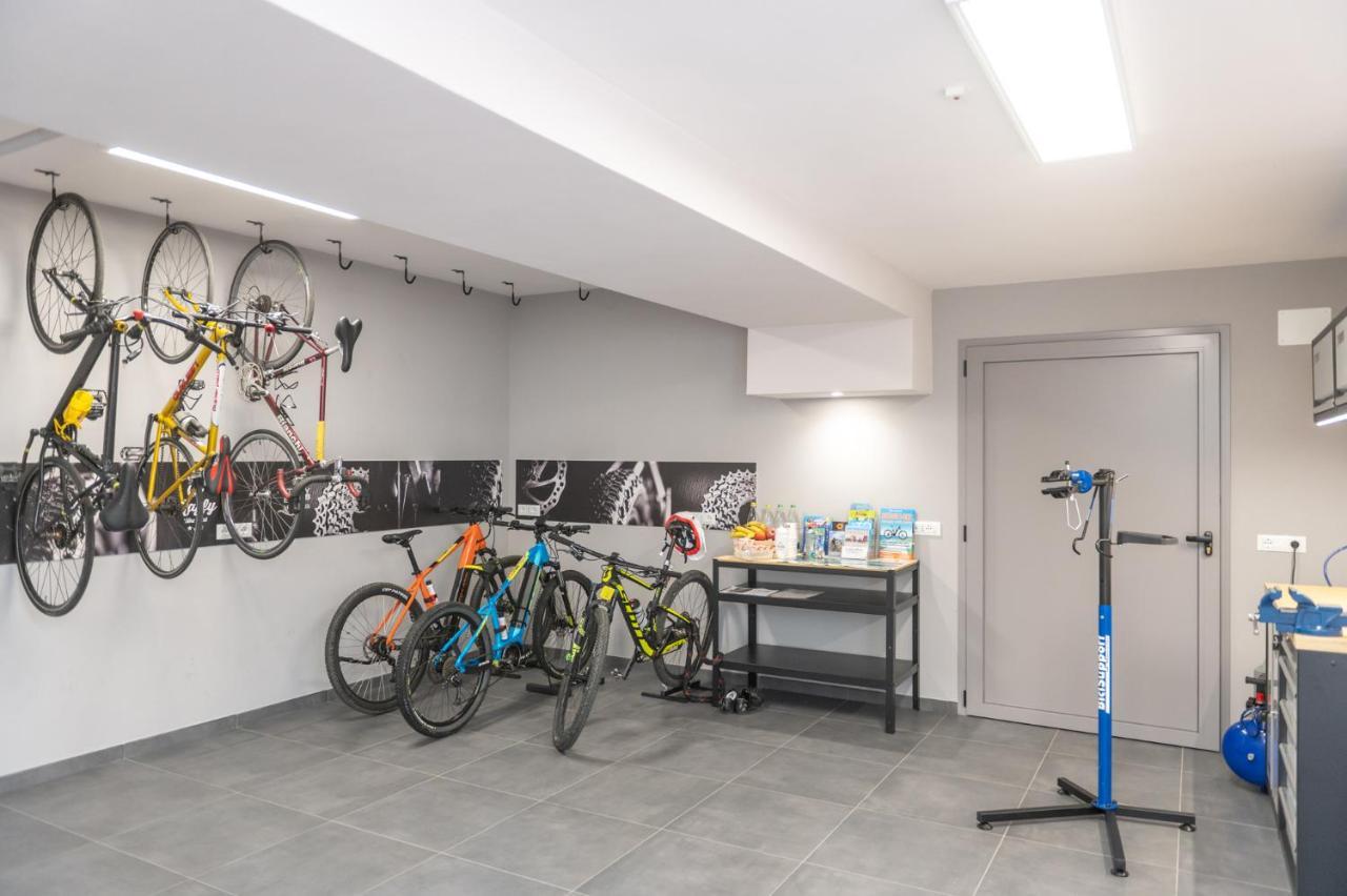 Raffy Family & Bike Hotel Diano Marina Exteriér fotografie