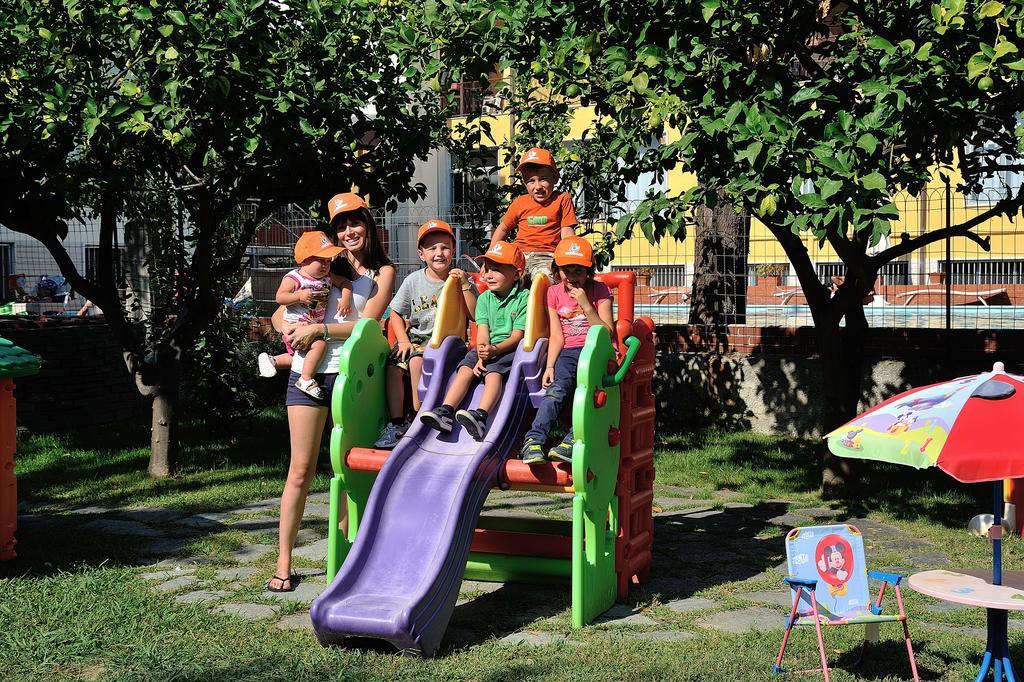 Raffy Family & Bike Hotel Diano Marina Exteriér fotografie